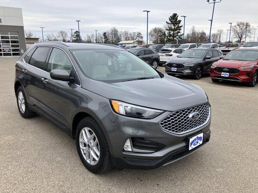 Carbonized Gray Metallic 2024 Ford Edge SEL