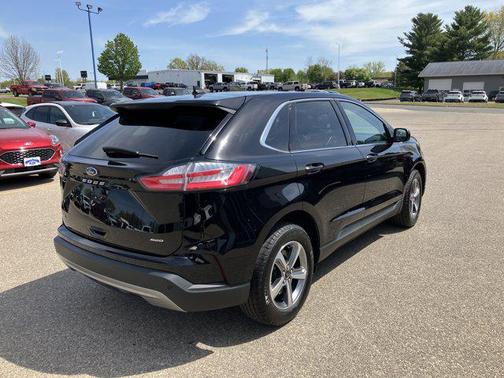 Agate Black Metallic 2023 Ford Edge SEL