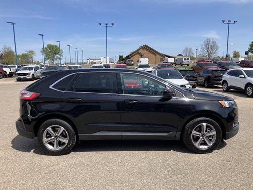 Agate Black Metallic 2023 Ford Edge SEL