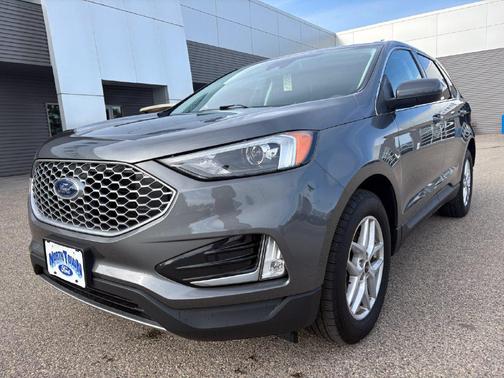 Carbonized Gray Metallic 2024 Ford Edge SEL