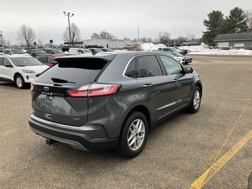 Carbonized Gray Metallic 2024 Ford Edge SEL