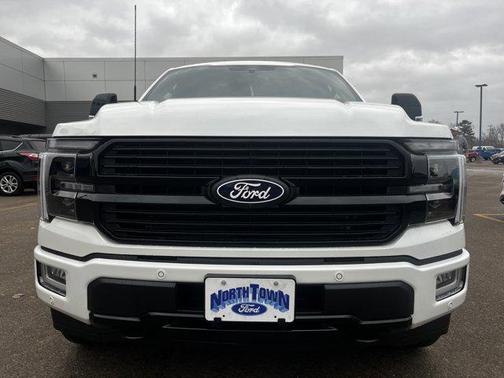 Star White Metallic Tri-Coat 2026 Ford F-150 Platinum