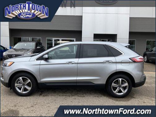 Iconic Silver Metallic 2024 Ford Edge SEL