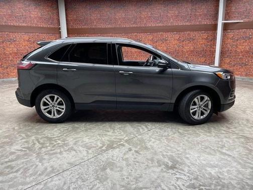 Photo 2 of 32 of 2019 Ford Edge SEL