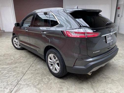 Photo 5 of 32 of 2019 Ford Edge SEL