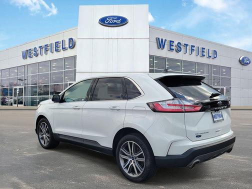 Star White Metallic Tri-Coat 2022 Ford Edge Titanium