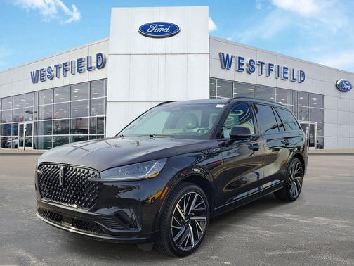 Infinite Black Metallic Clearcoat 2025 Lincoln Aviator Black Label AWD