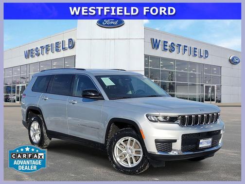 Silver Zynith 2022 Jeep Grand Cherokee LAREDO SUV