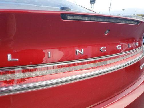 2017 Lincoln MKZ Base