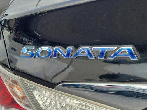 2015 Hyundai SONATA Hybrid Limited