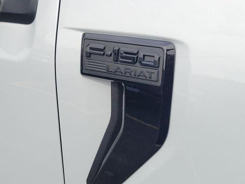 SPACE WHITE METALLIC 2025 Ford F-150 LARIAT