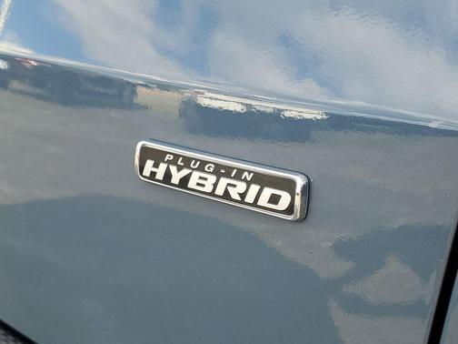 2023 Ford Escape PHEV SE