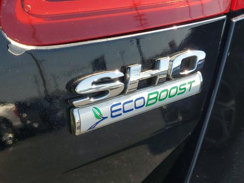 2016 Ford Taurus SHO