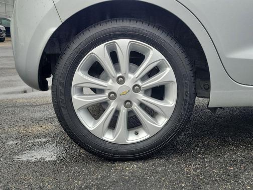 2017 Chevrolet Spark 1LT