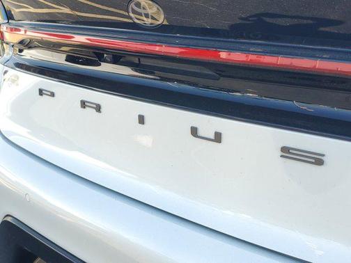 2024 Toyota Prius XLE