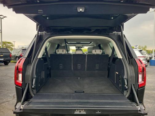 AGATE BLACK METALLIC 2025 Ford Expedition ACTIVE