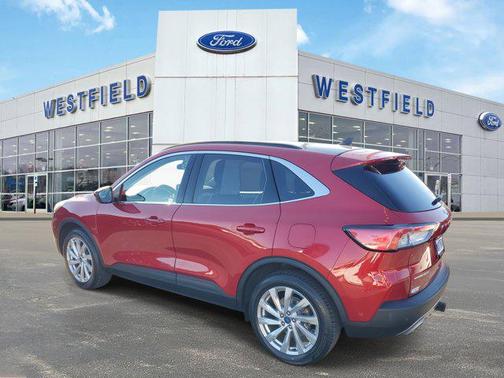 2022 Ford Escape Titanium