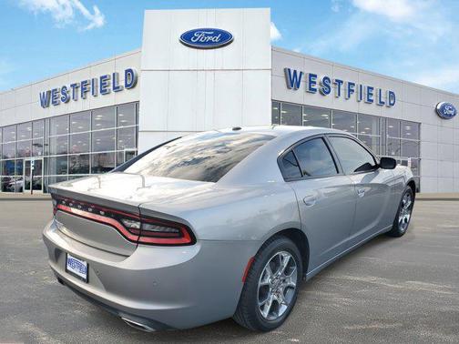 2016 Dodge Charger SE