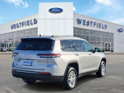 2022 Jeep Grand Cherokee L Laredo