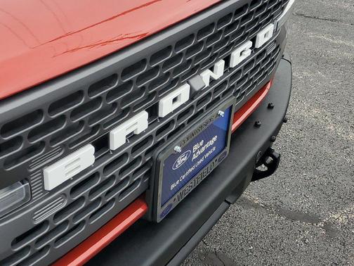 Chili Pepper Red 2024 Ford Bronco Badlands