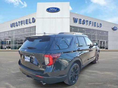 2024 Ford Explorer ST-Line