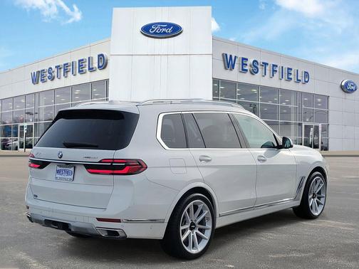 2023 BMW X7 xDrive40i