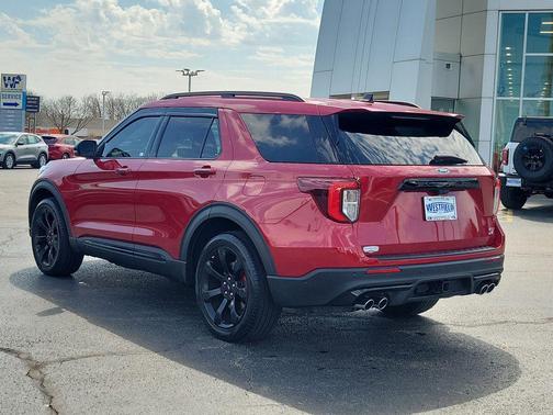 2022 Ford Explorer ST