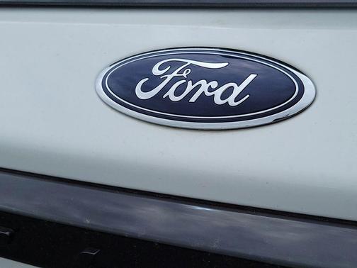 STAR WHITE MET TRI-COAT 2025 Ford Explorer PLATINUM