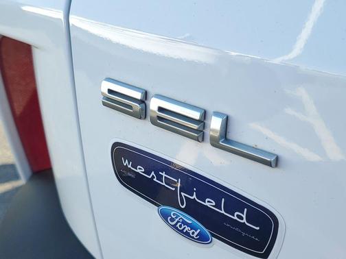 OXFORD WHITE 2022 Ford Escape SEL