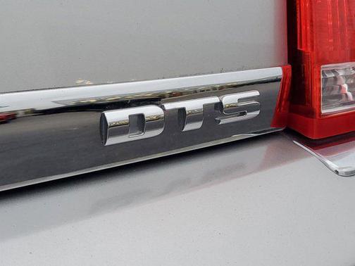 2008 Cadillac DTS Base