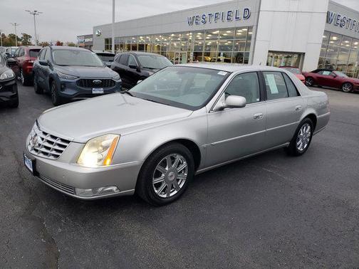 2008 Cadillac DTS Base