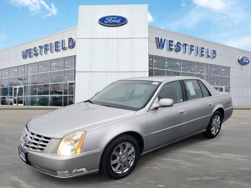 2008 Cadillac DTS Base