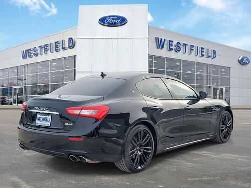 2017 Maserati Ghibli Base