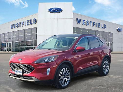 2022 Ford Escape Titanium