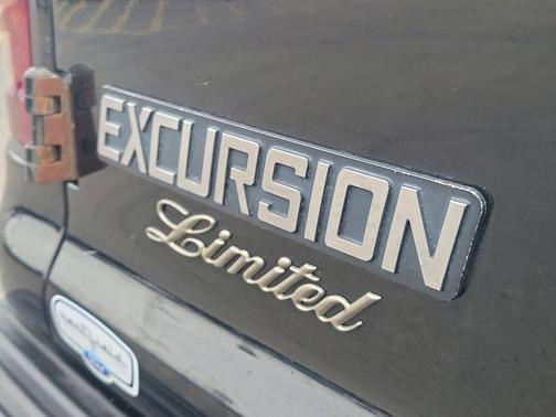 2004 Ford Excursion Limited
