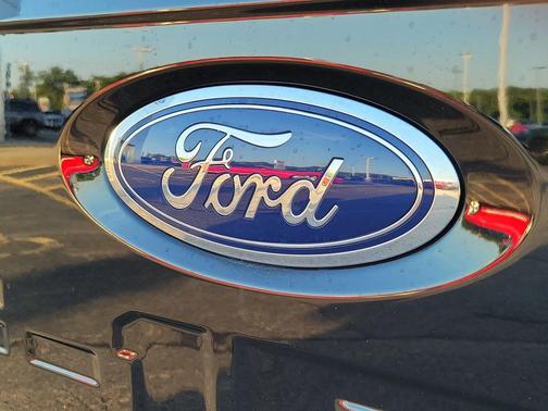 Agate Black Metallic 2023 Ford F-150 XLT
