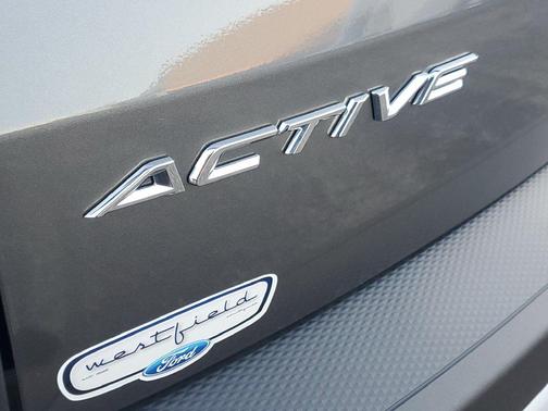 Carbonized Gray Metallic 2024 Ford Escape Active
