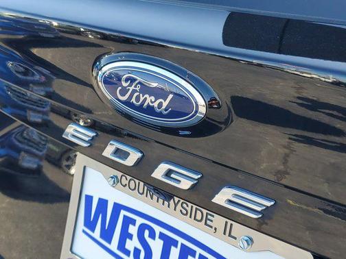 2022 Ford Edge ST