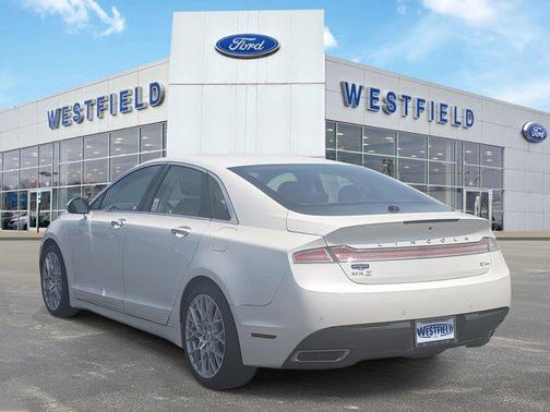 2015 Lincoln MKZ Base