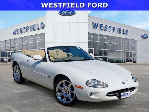 2000 Jaguar XK8 2dr Convertible