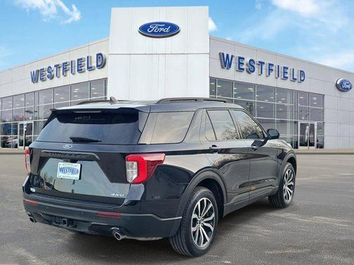 2022 Ford Explorer ST-Line