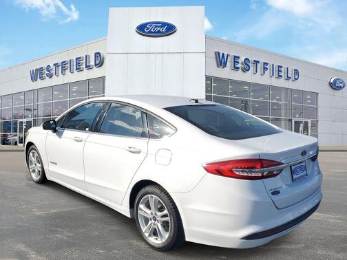 OXFORD WHITE 2018 Ford Fusion S