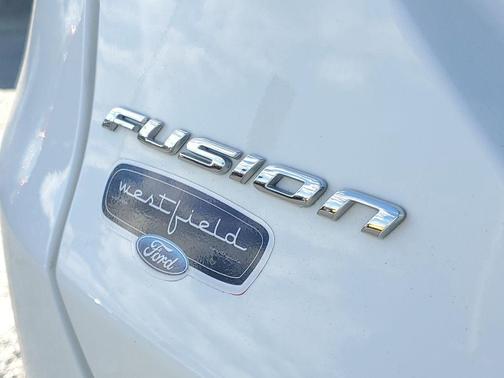 OXFORD WHITE 2018 Ford Fusion S