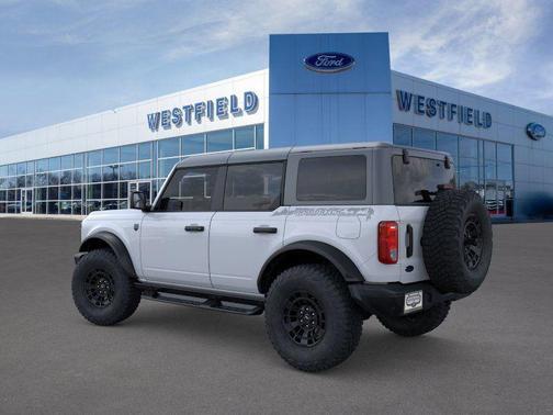 Oxford White 2026 Ford Bronco Big Bend