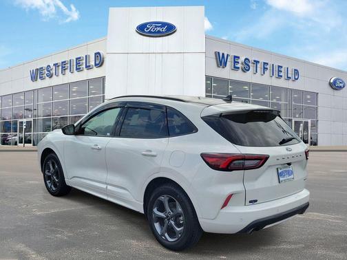 Star White Metallic Tri-Coat 2024 Ford Escape ST-Line
