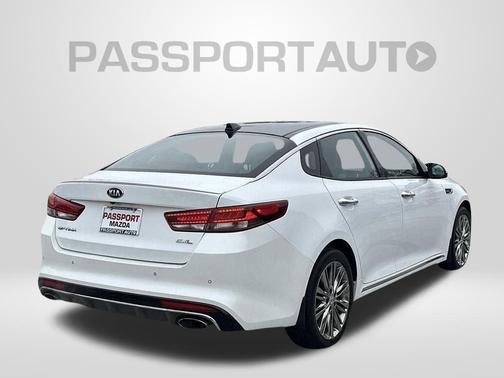Snow White Pearl 2018 Kia Optima SX Turbo