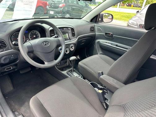 2010 Hyundai Accent GS