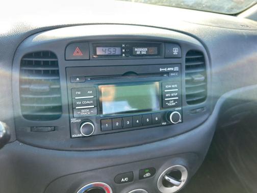 2010 Hyundai Accent GS