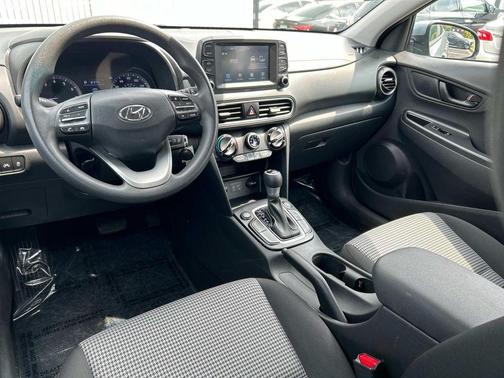 2020 Hyundai KONA SE