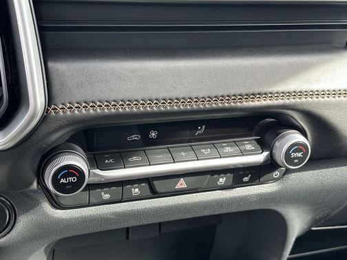 2026 Mazda CX-50 Premium